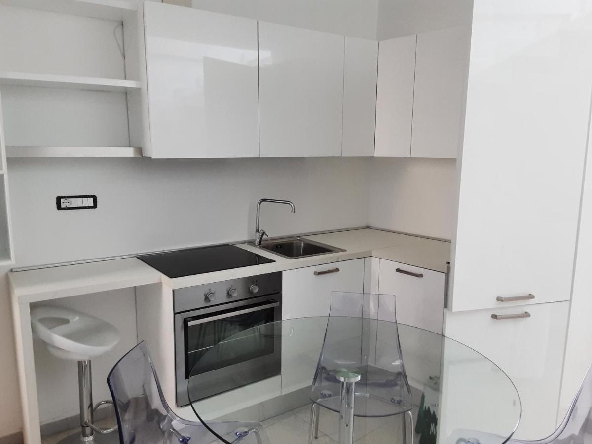 "Lo Studiolo" Apartment Pizzo  Eksteriør bilde
