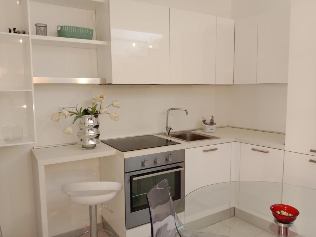 "Lo Studiolo" Apartment Pizzo  Eksteriør bilde