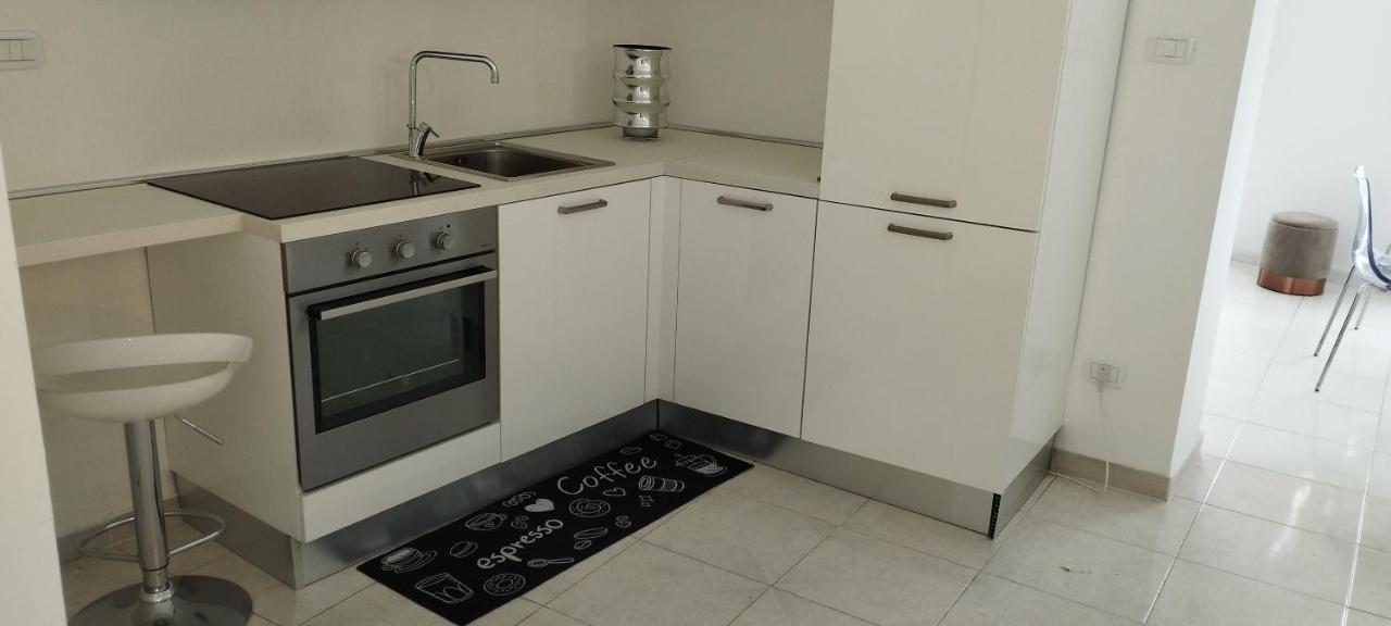 "Lo Studiolo" Apartment Pizzo  Eksteriør bilde