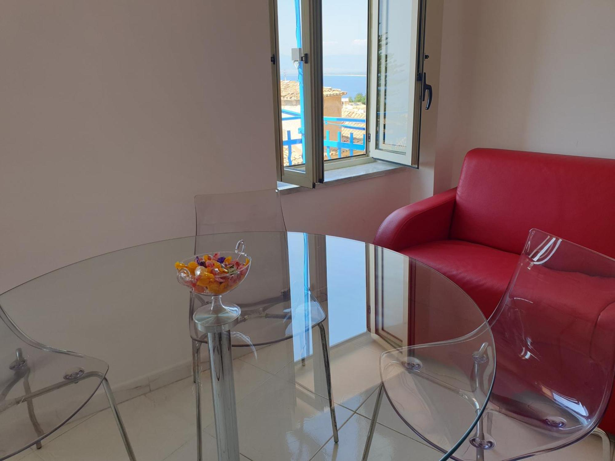 "Lo Studiolo" Apartment Pizzo  Eksteriør bilde